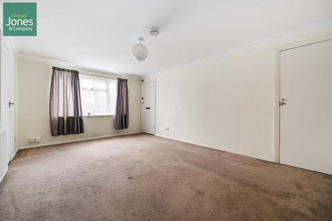 Studio to rent, Arundel House, Middle Road, Lancing, West Sussex, BN15