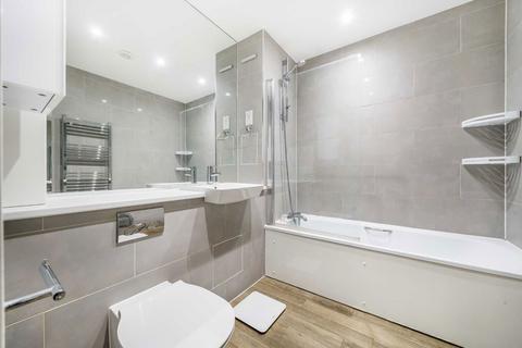 1 bedroom flat for sale, Dalmeny Avenue, London N7