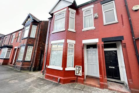 3 bedroom flat to rent, Moseley Road, Manchester, M14