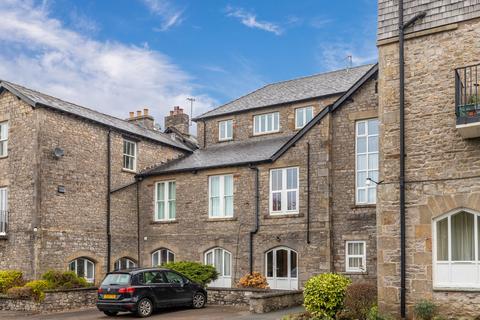 2 bedroom ground floor flat for sale, 2 Glebe Court , Kirkby Lonsdale, LA6 2DX