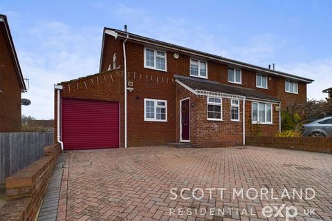 3 bedroom semi-detached house for sale, Loveridge Close, Basingstoke RG21