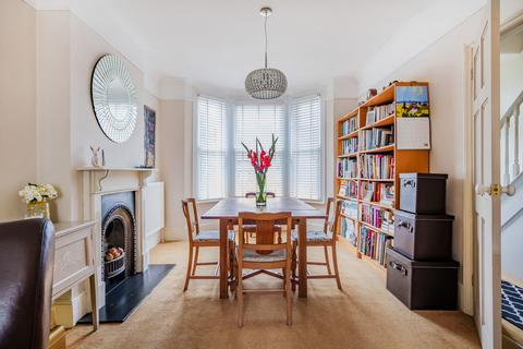 2 bedroom end of terrace house for sale, Rochester Road, Carshalton