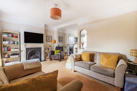 2 bedroom end of terrace house for sale, Rochester Road, Carshalton