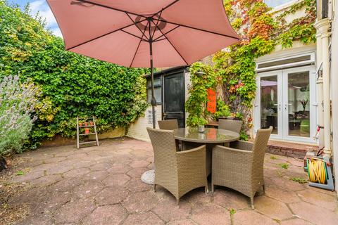 16 Rochester Road, Carshalton, SM5 2LB