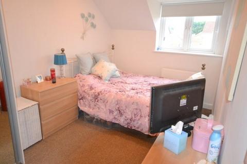 3 bedroom terraced house to rent, Latimer Road, Bournemouth