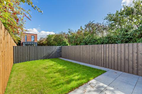 3 bedroom semi-detached house to rent, The Sidings, Washford Road, Shrewsbury SY3