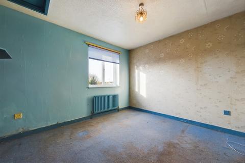 82 Warren Close, Folkestone, CT19 6QL