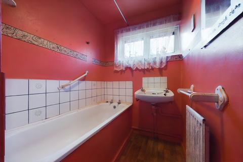 82 Warren Close, Folkestone, CT19 6QL