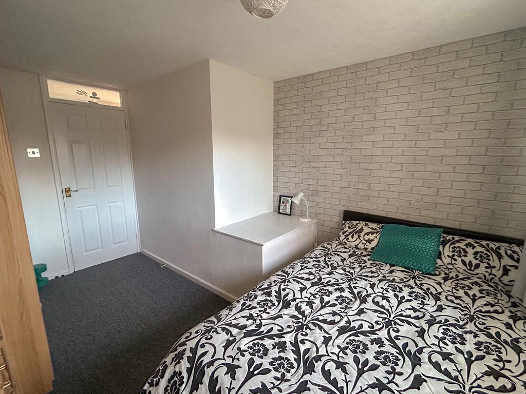 Bedroom 2-1