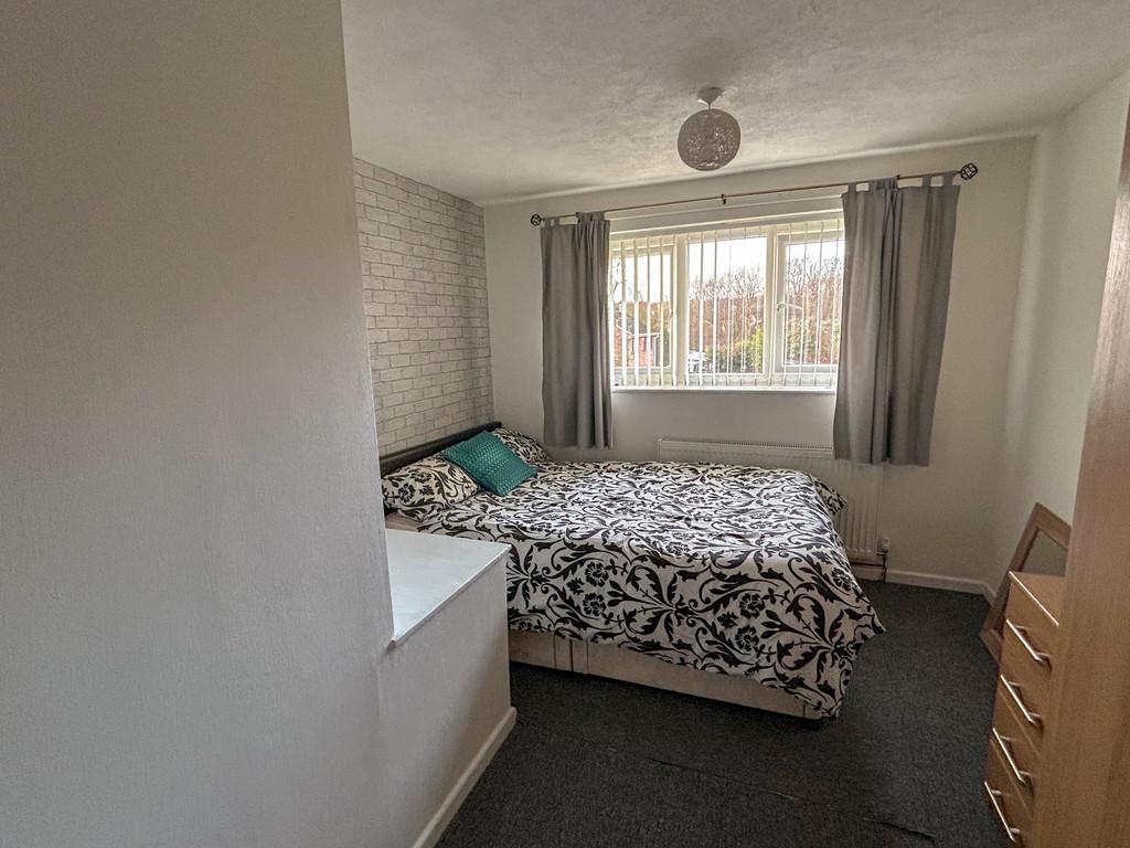Bedroom 2-2