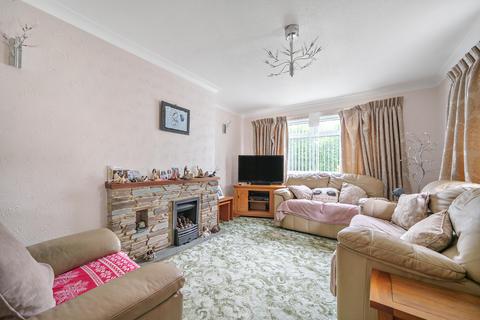 2 bedroom detached bungalow for sale, Summerhill Crescent