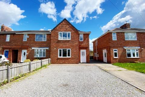 3 bedroom end of terrace house for sale, Kepier Crescent, Gilesgate, Durham