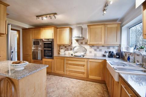4 bedroom detached house for sale, St. Marys Park, Louth LN11 0EF