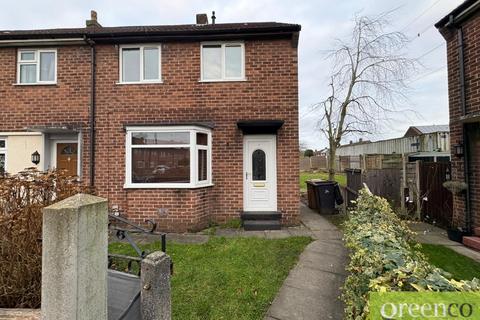 2 bedroom semi-detached house to rent, Raglan Avenue, Manchester M27