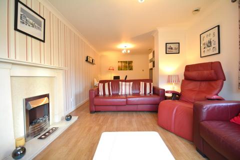 2 bedroom apartment to rent, Church Street