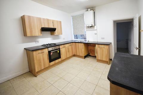 2 bedroom terraced house to rent, Goldenhill Road, Fenton