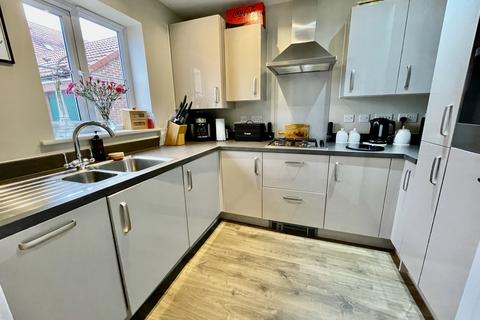 2 bedroom semi-detached house for sale, Tyne Close, Spalding