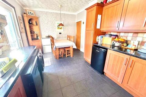 3 bedroom semi-detached house to rent, BEAUTIFUL 3 BED HOUSE | AVAILABLE NOW , Brierley Hill DY5