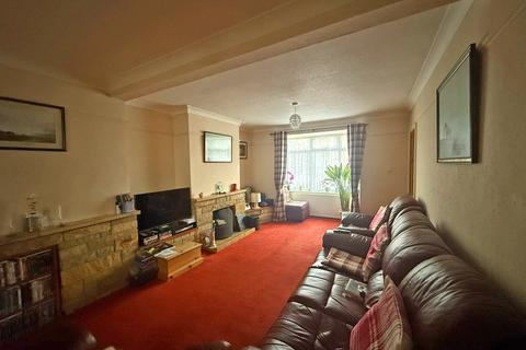 3 bedroom semi-detached house for sale, Burniston Gardens, Scarborough YO13