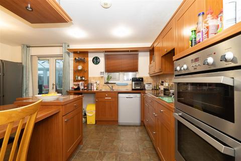 53 Forest Gate, Palmersville, Newcastle Upon Tyne, NE12 9EF