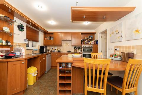 53 Forest Gate, Palmersville, Newcastle Upon Tyne, NE12 9EF