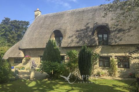 2 bedroom cottage to rent, Cirencester GL7