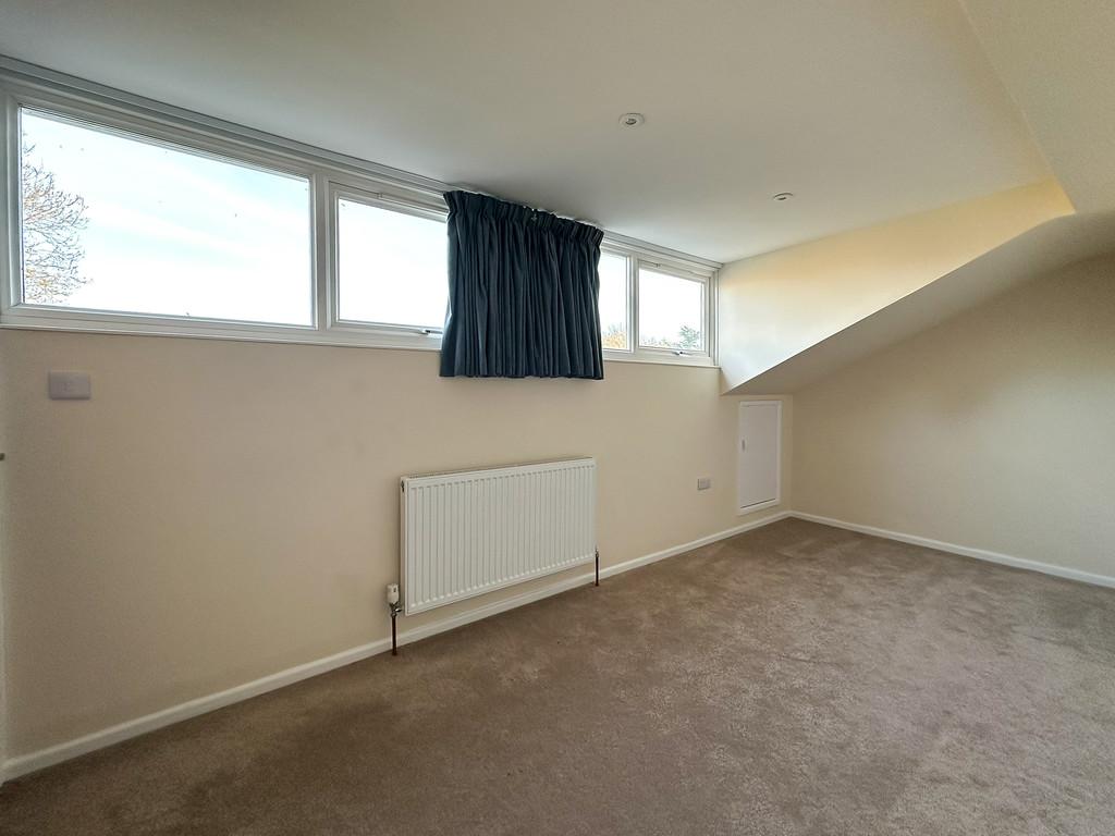 Bedroom 1 (3)
