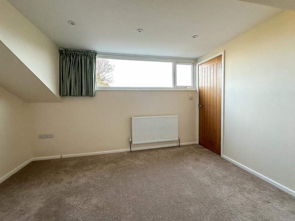 Bedroom 2 (1)