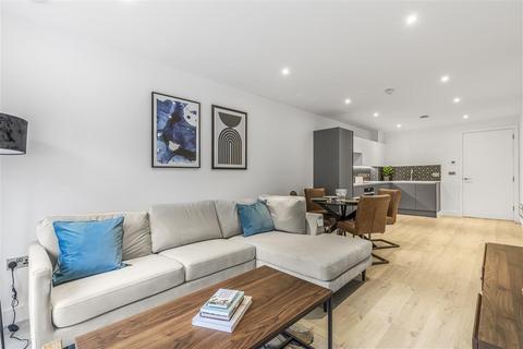 2 bedroom flat to rent, Clapham Road, SW9