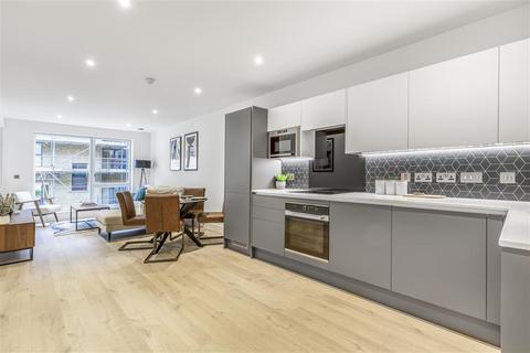 2 bedroom flat to rent, Clapham Road, SW9