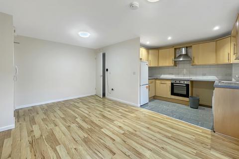 Studio to rent, Ruth Bagnall Court, Cambridge CB1