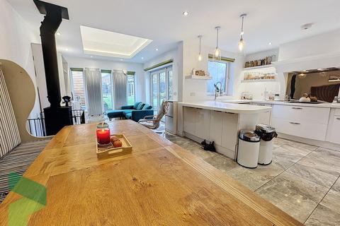 9 Coniston Drive, Darwen, BB3 3BJ