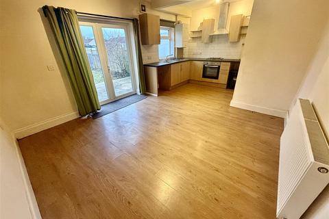 4 bedroom terraced house to rent, BPC00125 Howard Street, St George, Bristol