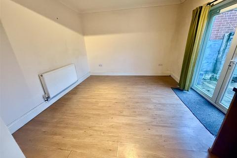 4 bedroom terraced house to rent, BPC00125 Howard Street, St George, Bristol