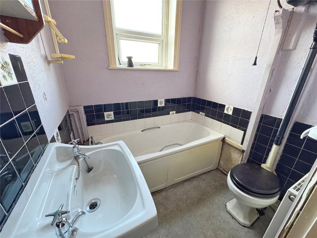 Ground Flr Bathroom