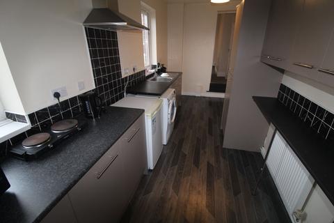 3 bedroom flat to rent, Percy Street, Blyth, NE24