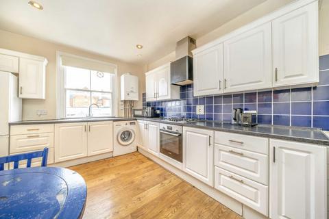 3 bedroom flat for sale, Lakeside Road, London W14