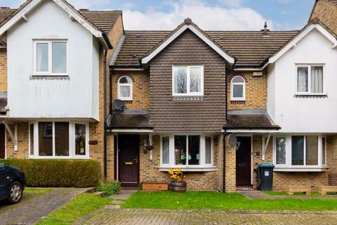 16 Crowhurst Mead, Godstone, RH9 8BF