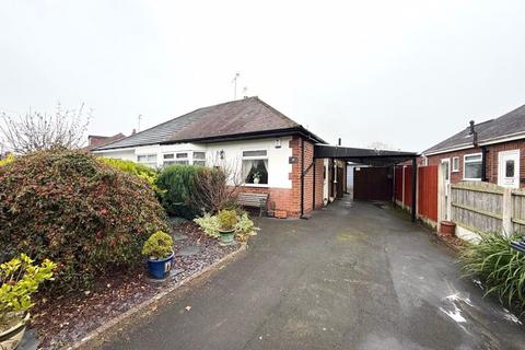 2 bedroom semi-detached bungalow for sale, Avondale, Whitby