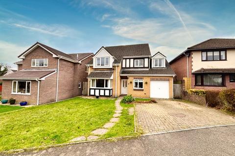 5 bedroom detached house for sale, 3 Beechwood Grove, Pencoed, Bridgend, CF35 6SU