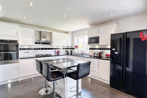 3 Beechwood Grove, Pencoed, Bridgend, CF35 6SU