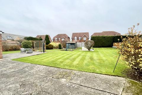 3 bedroom detached bungalow for sale, Beverley Gardens, Bursledon