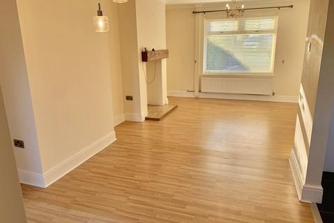 18 Heol Pantglas, Neath, SA10 7UE