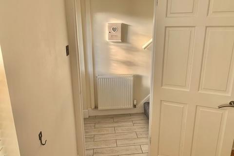 18 Heol Pantglas, Neath, SA10 7UE