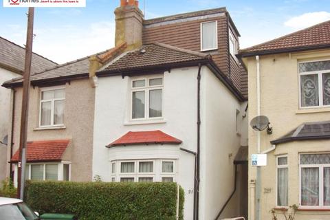 3 bedroom semi-detached house to rent, Washington Road, Worcester Park