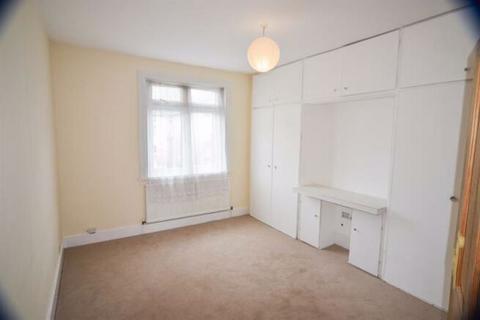 3 bedroom semi-detached house to rent, Washington Road, Worcester Park