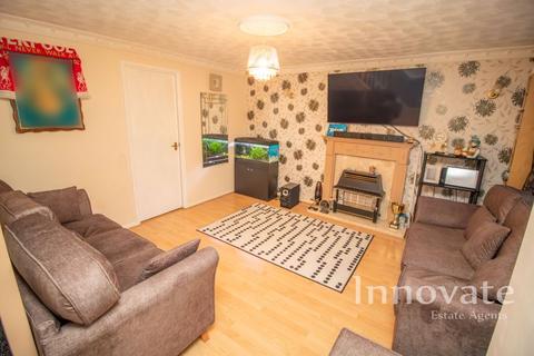 3 bedroom semi-detached house for sale, Haines Close, Tipton DY4