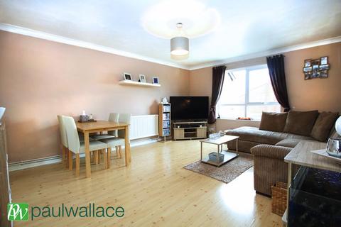 2 bedroom apartment for sale, Groom Road, Turnford