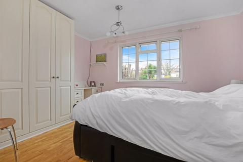 2a Verwood Road, Harrow, HA2 6LD