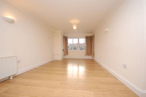 2 bedroom apartment to rent, Queens Road, Watford WD17